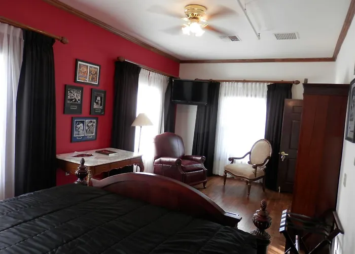 Hotel Gaslight