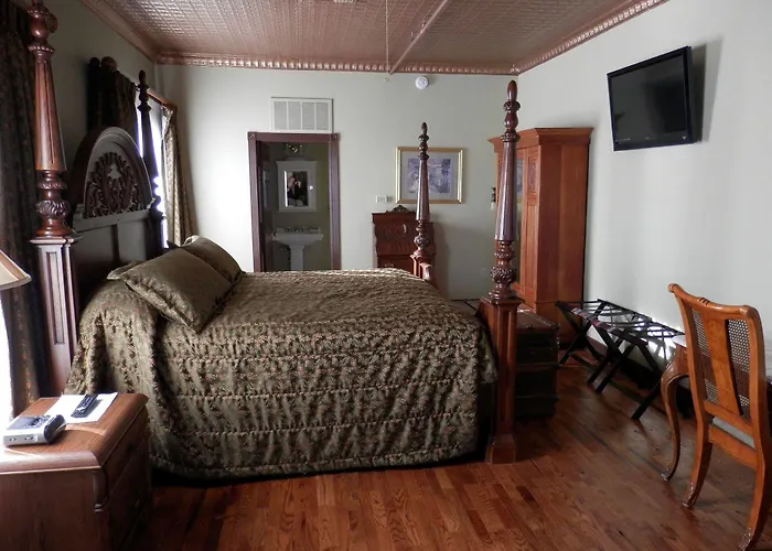 Gaslight 3* Glendale